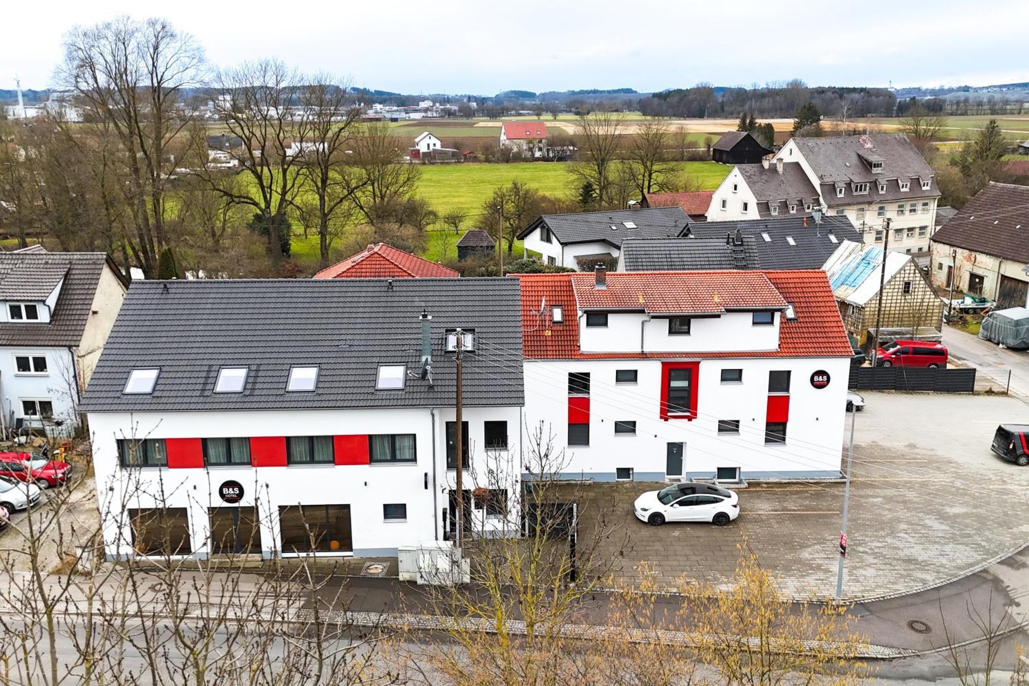 B&s Hotel 3*